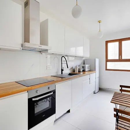 Spacious 3 Bdr 6p - 20eme St Fargeau *