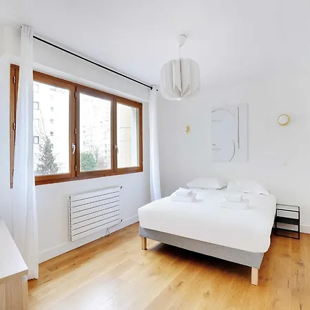Spacious 3 Bdr 6p - 20eme St Fargeau